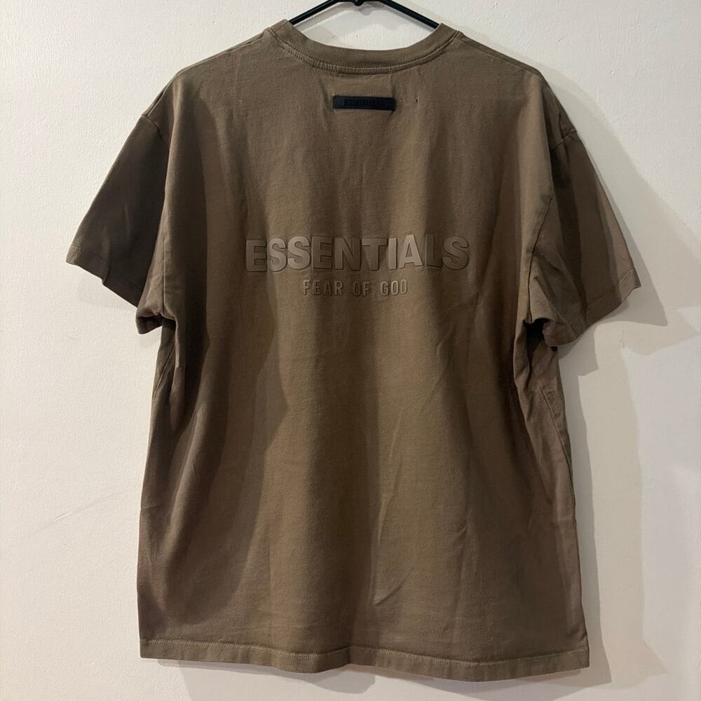 Essentials fear of god desert/dark olive green t-shirt, size small